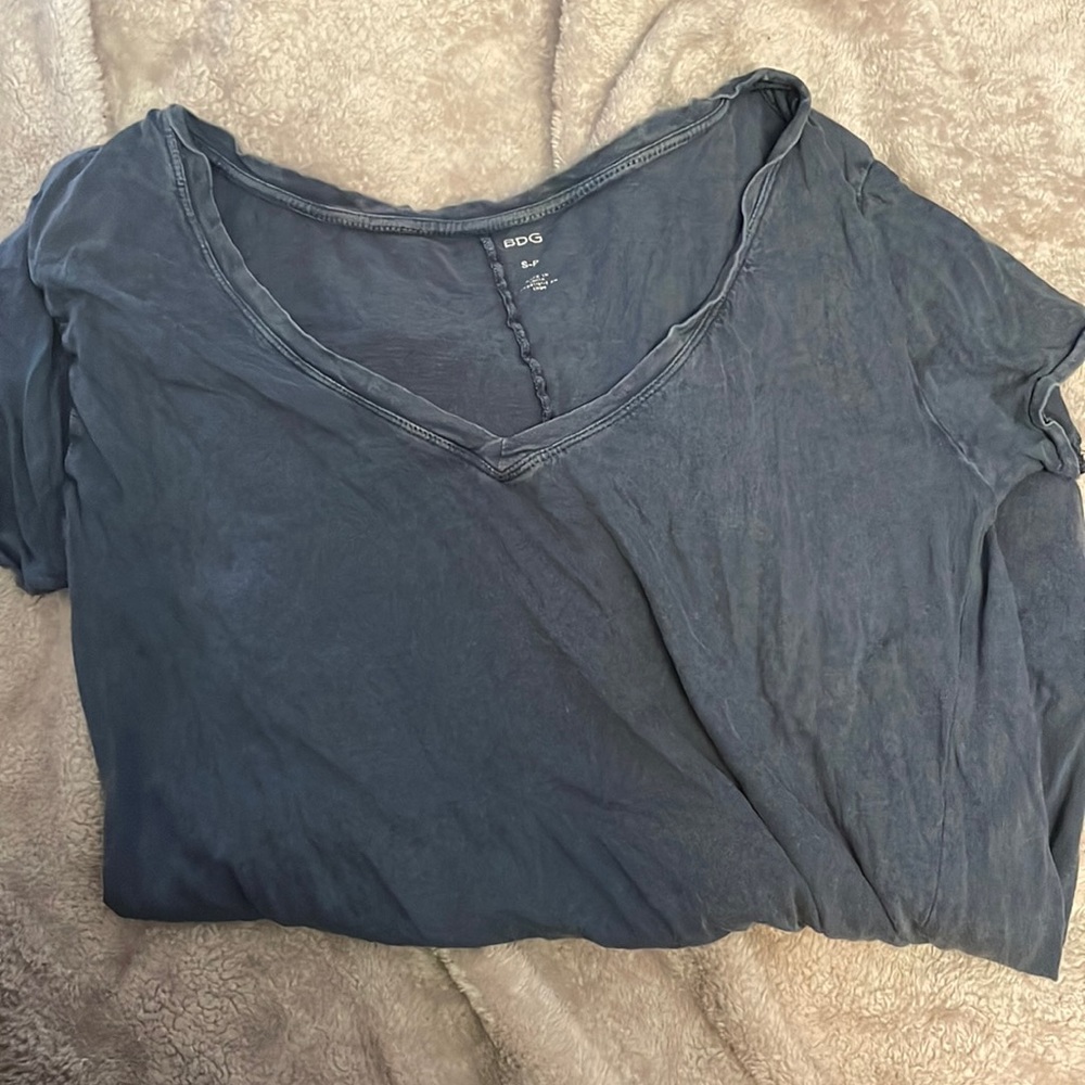 BDG vneck